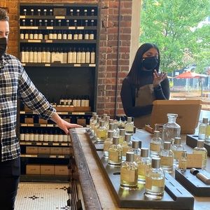 Meet your Posher, Leora